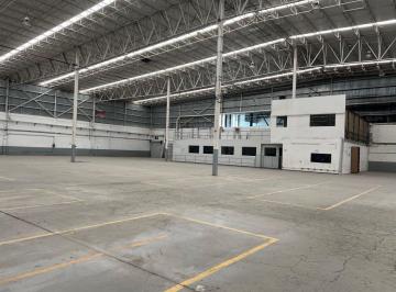 Nave industrial , Naucalpan de Juárez · Rento Nave Ind Dentro Parque con Seguridad y 4 Andenes