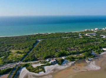 Terreno / Lote , Progreso · Lotes Residenciales en Venta en Playa Ixtul con Servicios