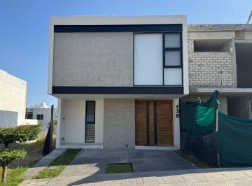 Casa · 158m² · 3 Recámaras · 2 Estacionamientos · Senderos de Monteverde Estrena Casa Dentro de Coto