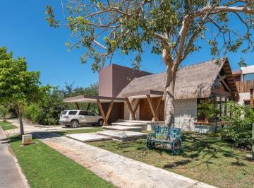 919fe0b25c17793db21c3fab47032c1827df312c3398083efaaaba5bc945513d · Casa en Venta en La Privada Tumin, en El Yucatán Country Club