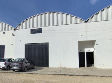 Bodega comercial · 200m² · Bodega Comercial a 100 m de Av Huayacán