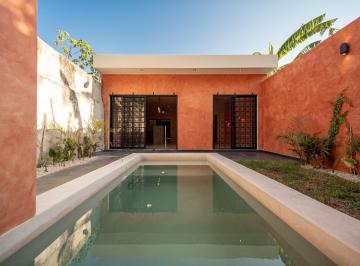 Casa · 146m² · 3 Recámaras · 1 Estacionamiento · Hermosa Propiedad en Venta Merida, Centro Santiago (Avc - 2331)