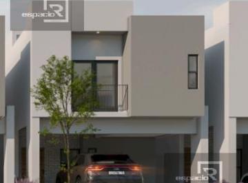 Casa · 176m² · 3 Recámaras · 2 Estacionamientos · Casa en Venta en Zona del Reliz Cerca de La Uvm