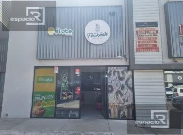 Local comercial · 90m² · Local Comercial en Renta en Rejon Plaza Zona Reliz