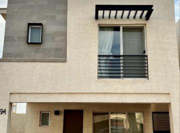 Casa · 141m² · Casa en Venta o Renta en Boreal en Esquina