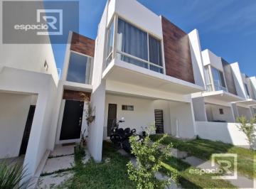 Casa · 167m² · 3 Recámaras · 2 Estacionamientos · Casa en Venta en Monte Verde Cerrada Galicia