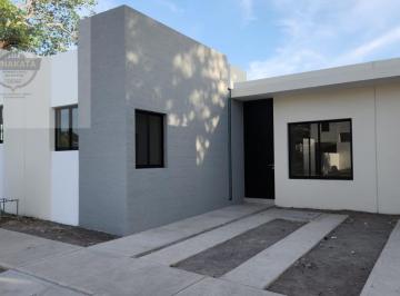 Casa · 77m² · 2 Recámaras · 1 Estacionamiento · Casa en Venta Rinconada del Pereyra