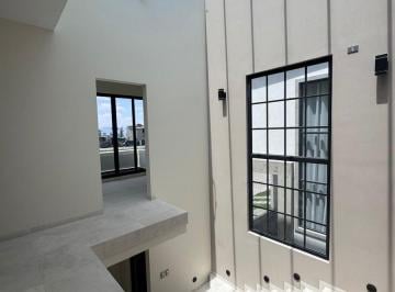 Casa · 345m² · 3 Estacionamientos · Casa en Venta en Condado del Valle