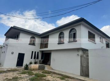 Casa · 500m² · 4 Recámaras · 3 Estacionamientos · Casa en Venta en Rincón del Valle