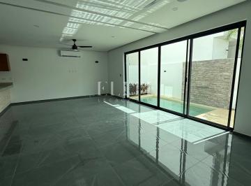 Casa · 265m² · 4 Recámaras · 2 Estacionamientos · Casa de 4 Recámaras en Venta en Residencial Río