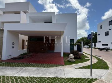 Casa · 265m² · 4 Recámaras · 2 Estacionamientos · Casa en Venta en Residencial Rio