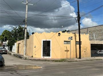 Casa de 2 habitaciones, Mérida · Casa en El Centro de Merida, en Esquina y Calle Principal