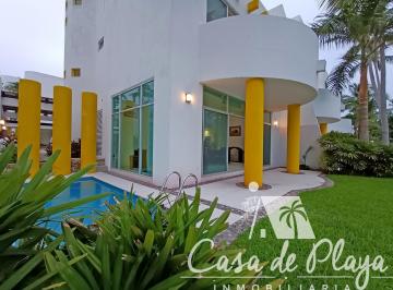 Villa · 238m² · 3 Recámaras · 2 Estacionamientos · Villa en Venta Xcaret Campo de Golf Vidanta Acapulco Diamante