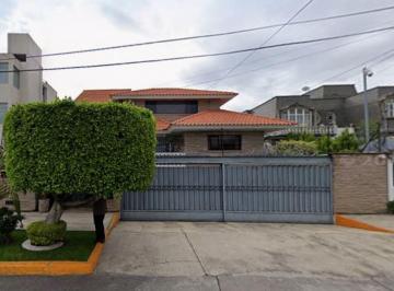 Casa de 5 habitaciones, Naucalpan de Juárez · Casa en Remate Ubicada en Naucalpan Cd. Satélite