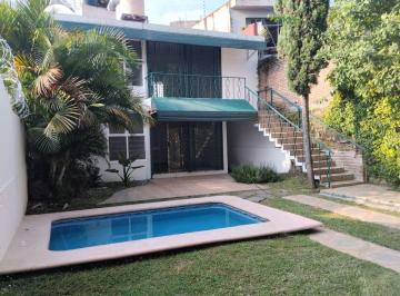 Casa de 4 habitaciones, Cuernavaca · Casa con 188 m² Superficie de Terreno, 4 Recámaras en Venta en San Jerónimo