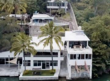 Casa · 923m² · Casa en Venta con Vista Al Lago en Cuernavaca, Morelos
