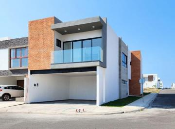 Casa · 205m² · 3 Recámaras · Fraccionamiento La Rioja Alvarado Cp 95266