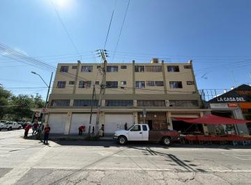 Local comercial · 80m² · Locales en Renta Frente a Central Vieja Camiones Centro de Guadalajara