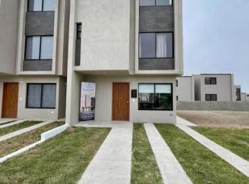 Casa · 122m² · 3 Recámaras · 2 Estacionamientos · Casa en Playas de Rosarito