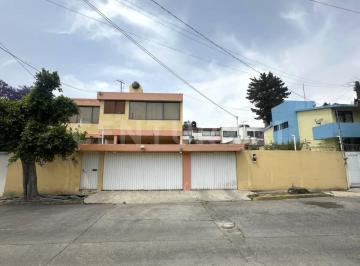 Casa · 230m² · 5 Recámaras · 2 Estacionamientos · Casa en Venta, Jardines de San Mateo, Naucalpan, Estado de México