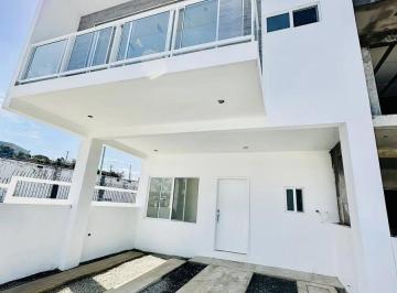 Casa · 130m² · 3 Recámaras · 2 Estacionamientos · Casa en Venta en Aguaje de La Tuna 1ra Seccion, Tijuana B. C.