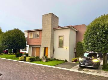 Casa · 390m² · 4 Recámaras · 2 Estacionamientos · Casa en Venta, El Mesón, Calimaya