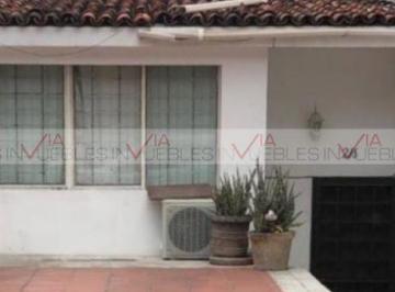 Casa · 102m² · 2 Recámaras · 1 Estacionamiento · Casa en Venta en Guadalupe