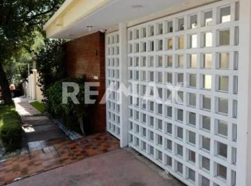 Casa · 400m² · 4 Recámaras · 2 Estacionamientos · Casa en Venta en Lomas de Bellavista - (4)