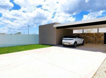 Casa de 3 habitaciones, Mérida · Casa de 1 Planta con Piscina, Dentro de Privada Residencial en Dzitya.
