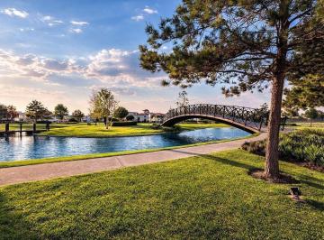 Terreno / Lote · 402m² · Terreno en Venta Condado del Valle Sección Villa Lago