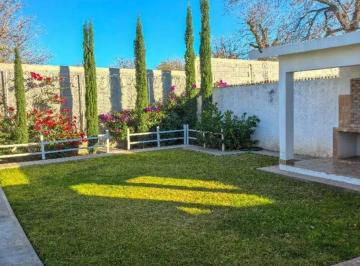 Casa de 2 habitaciones, Parras · Venta Casa Amueblada en Parras Coah T400 m² C168 m²