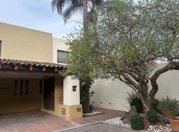 Casa en condominio de 3 habitaciones, Puebla · Casa en Venta en Zavaleta, Puebla