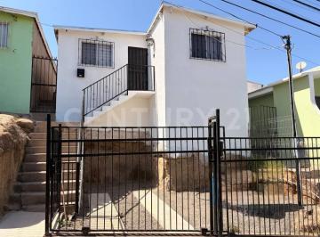 Casa · 53m² · 2 Recámaras · 1 Estacionamiento · Casa en Venta en Lomas de Valle Verde Ensenada B. C