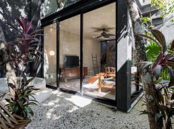 Vive en la tranquilidad de la selva desde esta casa moderna de 3 recámaras, 2.5  · Casa - Aldea Zama