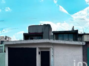 Casa · 392m² · 5 Recámaras · 2 Estacionamientos · Casa en Venta en Pedregal de Las Águilas Alcaldía Tlalpan Cdmx