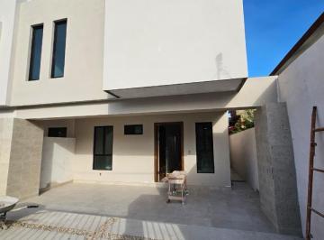 Casa · 200m² · 3 Recámaras · 2 Estacionamientos · Casa - Jesús Luna Luna