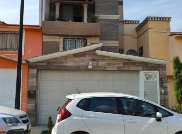 Casa de 3 habitaciones, Tultitlán · Casa Ampliadas en Venta, en Jardines de Tultitlán en Conjunto Cn Vigilancia