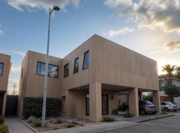 Casa de 3 habitaciones, El Marqués · Casa en Venta Entre El Refugio y Zibatá, 3 Recámaras, 2.5 Baños, 3 Autos, Alberc