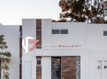 Casa · 130m² · 3 Recámaras · 2 Estacionamientos · Casa en Venta en Fracc. Castelo San Francisco Al Norte de La Ciudad de Aguascalientes (Modelo Belasi