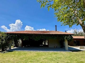 Casa en condominio de 6 habitaciones, Tapalpa · Casa Nueva en Fraccionamiento La Puerta