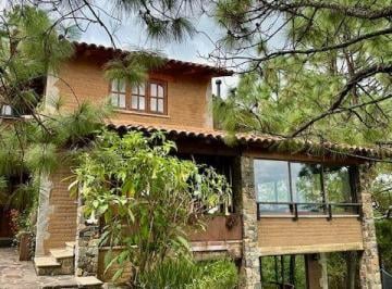 Casa en condominio de 6 habitaciones, Tapalpa · Cabaña Amueblada en Tapalpa Country Club