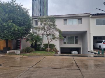 Casa en condominio de 3 habitaciones, Zapopan · Casa en Condominio Puerta Plata, Zapopan