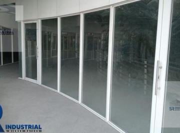 Local comercial · 266m² · 5 Estacionamientos · Local en Renta en San Nicolas