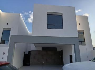 eb20cb44df5904ef150a82552caef602e87170e954c52f1f0504c01f393e3d17 · Casa en Venta en Privanzas Mirasierra, a Estrenar