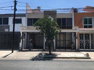 Casa de 3 habitaciones, Guadalajara · Propiedad en Venta Col. Santa Elena Alcalde. $9,600,000