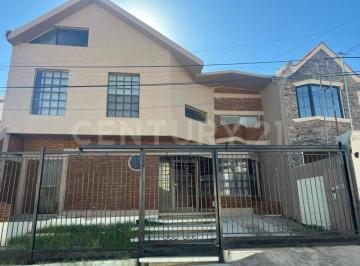Casa · 160m² · 3 Recámaras · 1 Estacionamiento · Casa en Renta Fracc. Campanario, Chihuahua