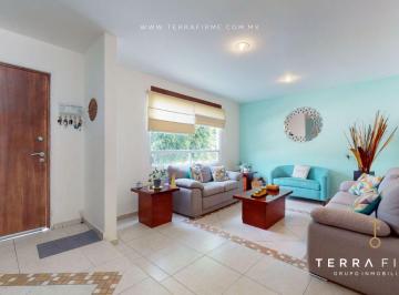 Casa en condominio de 4 habitaciones, Corregidora · Casa en Venta en Colinas del Bosque, Corregidora Querétaro