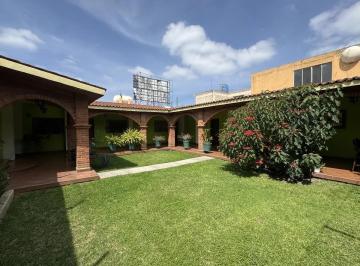 Casa de 5 habitaciones, Coacalco de Berriozábal · Venta de Casa con Local Comercial Sobre Av López Portillo