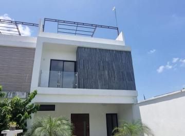 Casa de 3 habitaciones, Tapachula · Casa en Renta con 3 Niveles Amueblada, 3 Recámaras, Roofgarden en Privada Residencial Zona Sur!