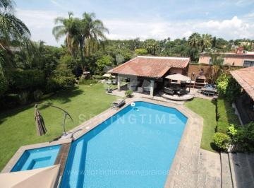 Casa de 5 habitaciones, Cuernavaca · Espectacular Residencia en Venta, Club de Golf Tabachines | Alberca, Vista y Lujo